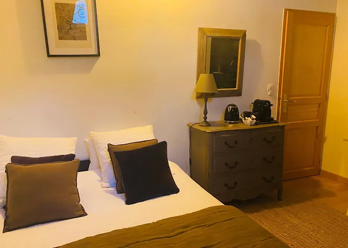 Frühstückspension L Etape Place De L Etape Fontainebleau *